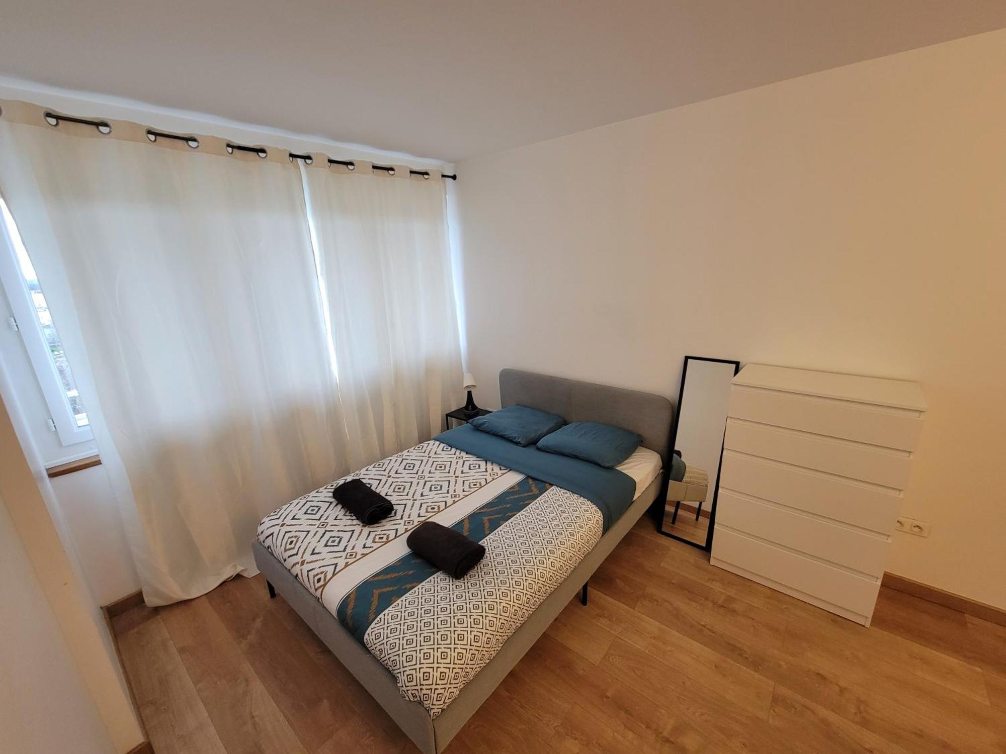 Beautiful & Cosy 3 Bedrooms Full Accommodation Ris-Orangis Exterior photo